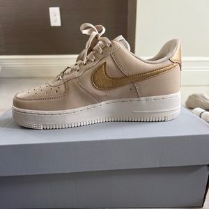 Nike Air Force 1
